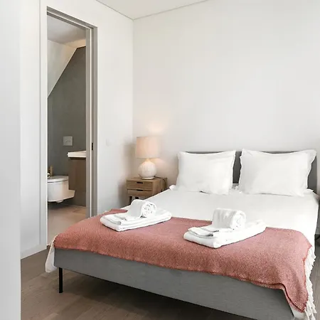 Апартаменты Prata Riverside